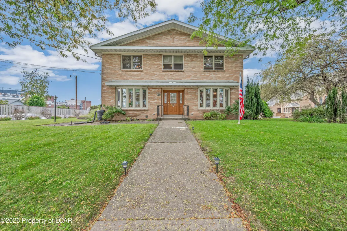 668 N Main Street, Wilkes-Barre - 5 bed - 5 bath - 5,355 SF