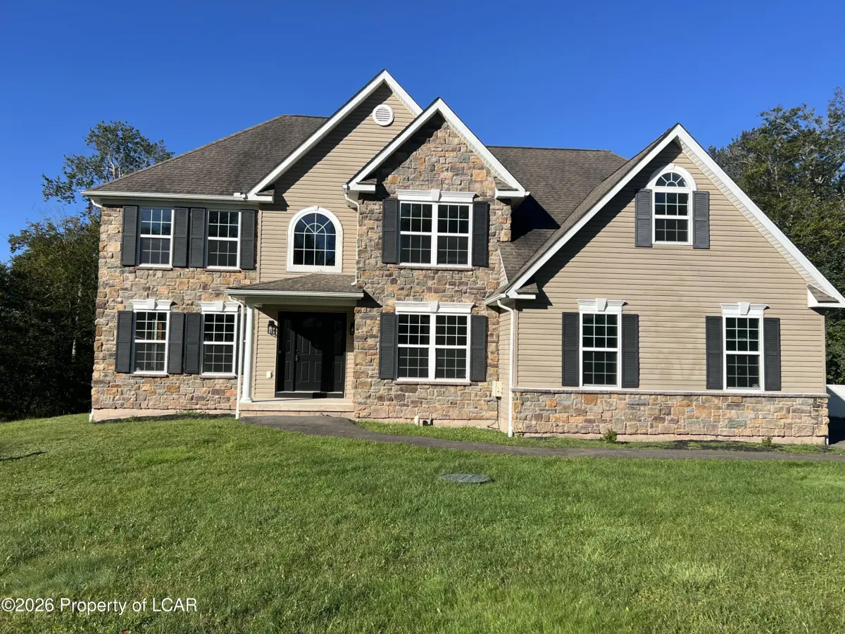 129 Doria Drive, Blakeslee - 4 bed - 4 bath - 2,933 SF