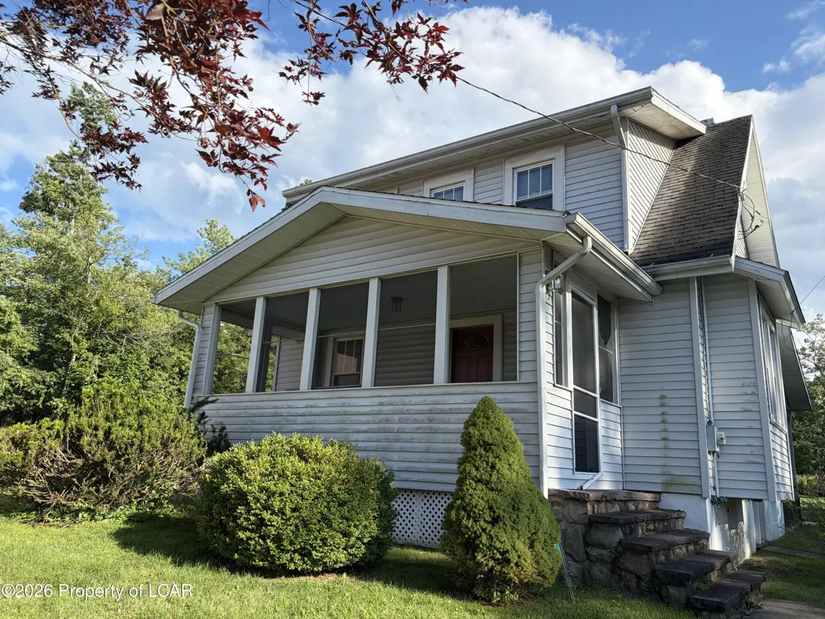 3833 Blytheburn Road, Mountain Top - 3 bed - 2 bath - 1,201 SF