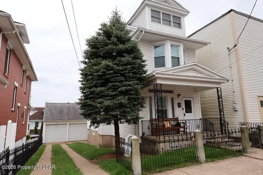 252 Florida Avenue, Shenandoah - 3 bed - 2 bath - 1,414 SF