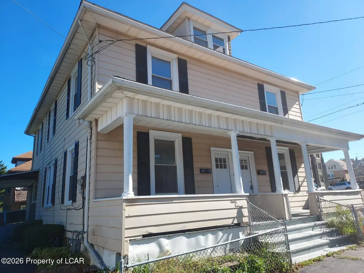 25-27 W Birch Street, Hazleton - 3,368 SF