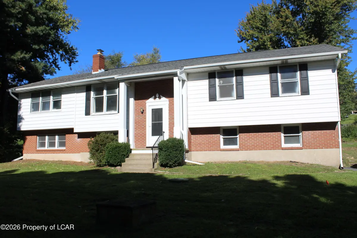 10 W Valley View Drive, Sugarloaf - 4 bed - 3 bath - 2,560 SF