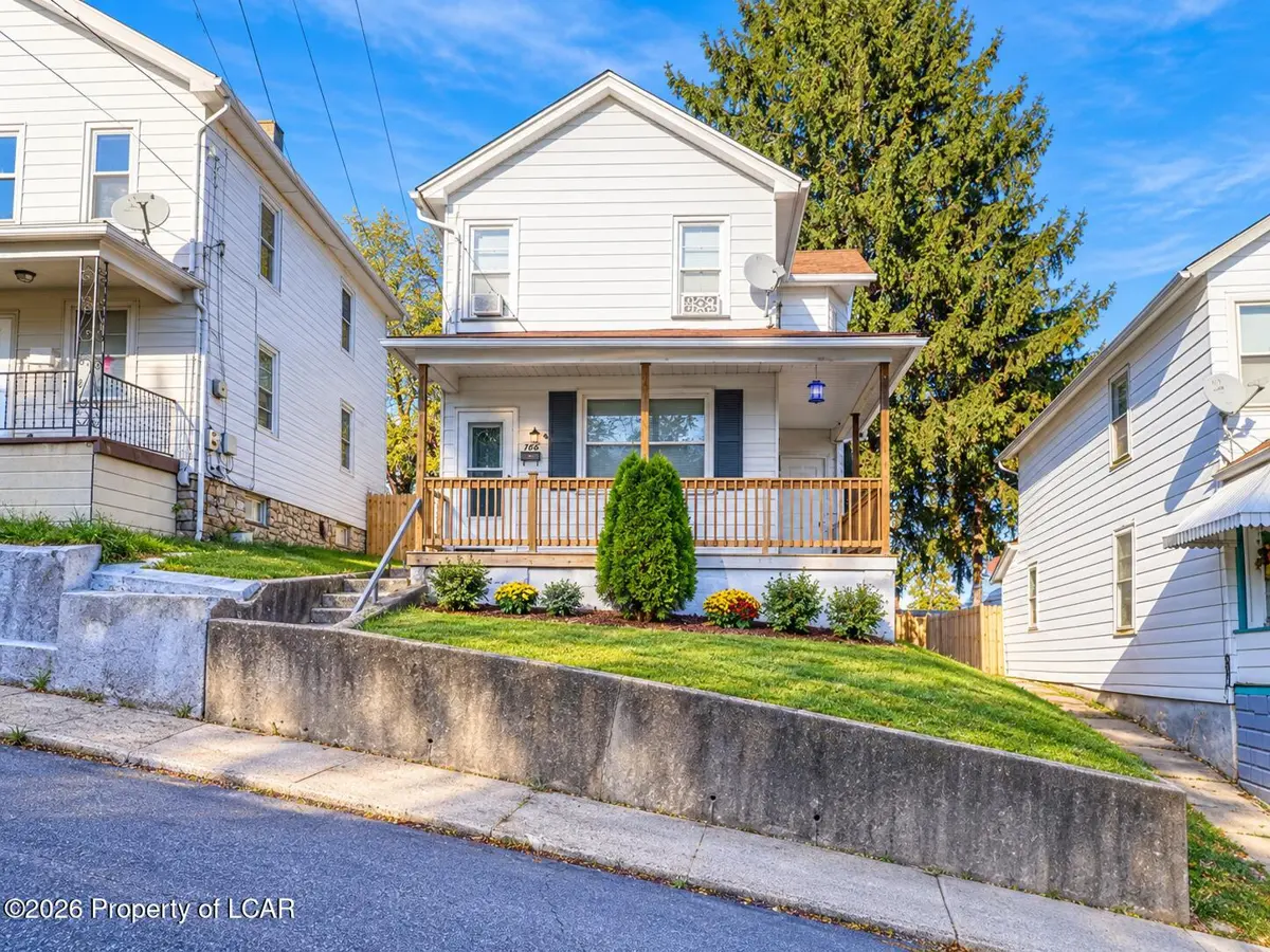 166 Reynolds Street, Plymouth - 3 bed - 1 bath - 1,546 SF