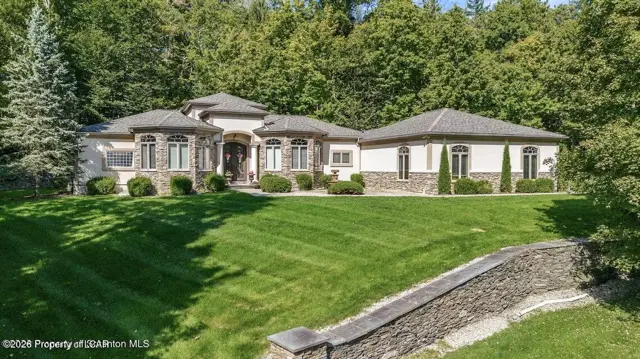 1004 Oakford Woods, Waverly, PA 18471