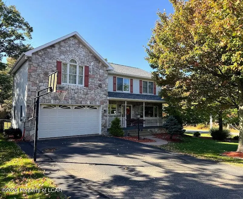 2 Golfwood Drive, Hazleton - 4 bed - 4 bath - 2,040 SF