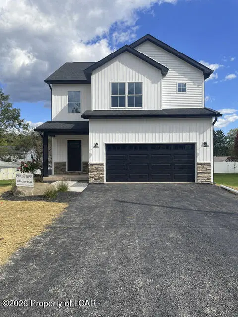 92 Park Street, Dallas - 3 bed - 3 bath - 1,900 SF