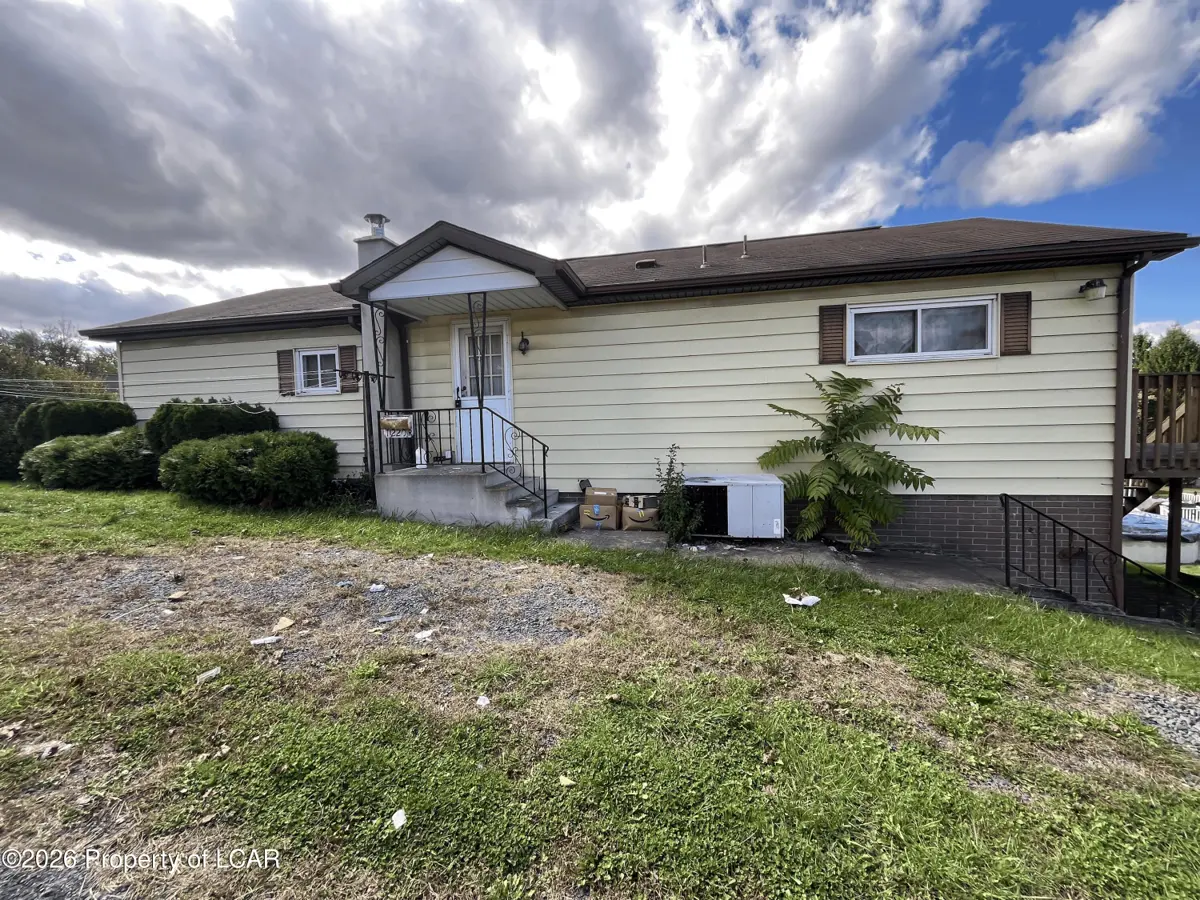 1220R Spring Street, Duryea - 4 bed - 2 bath - 1,534 SF