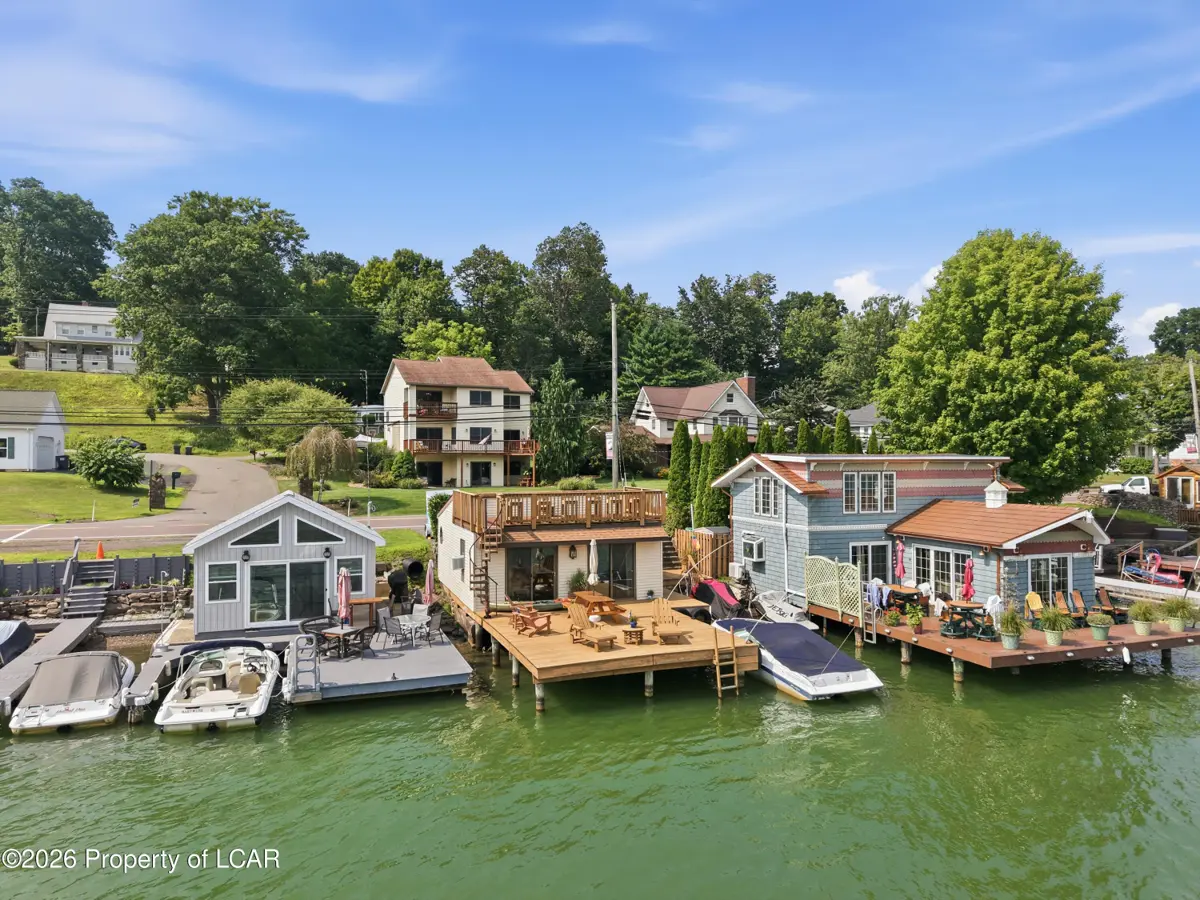 1428 Lakeside Drive, Harveys Lake - 3 bed - 5 bath - 3,519 SF