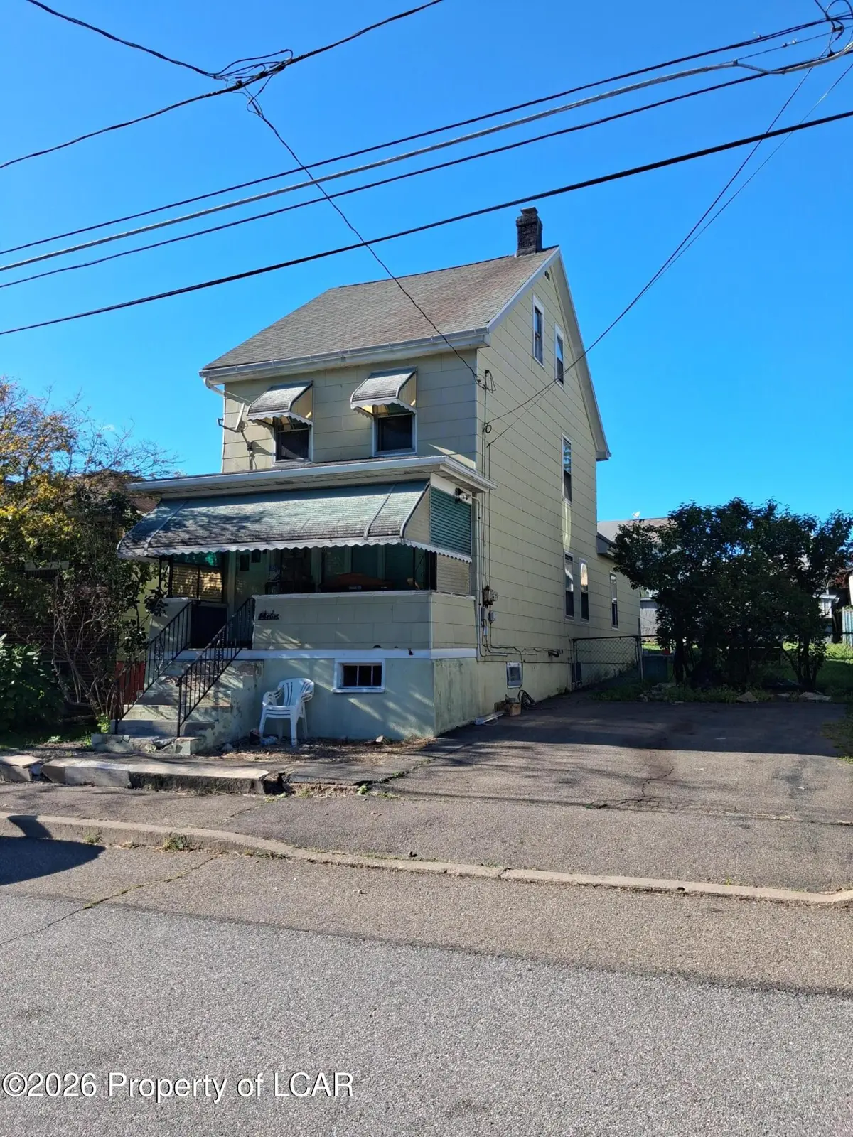 539 Ridge Avenue, West Hazleton - 4 bed - 1 bath - 1,392 SF