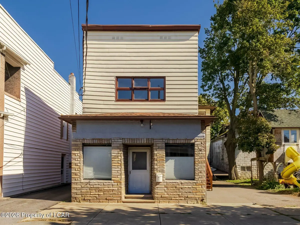408 Luzerne Avenue, West Pittston - 2,224 SF