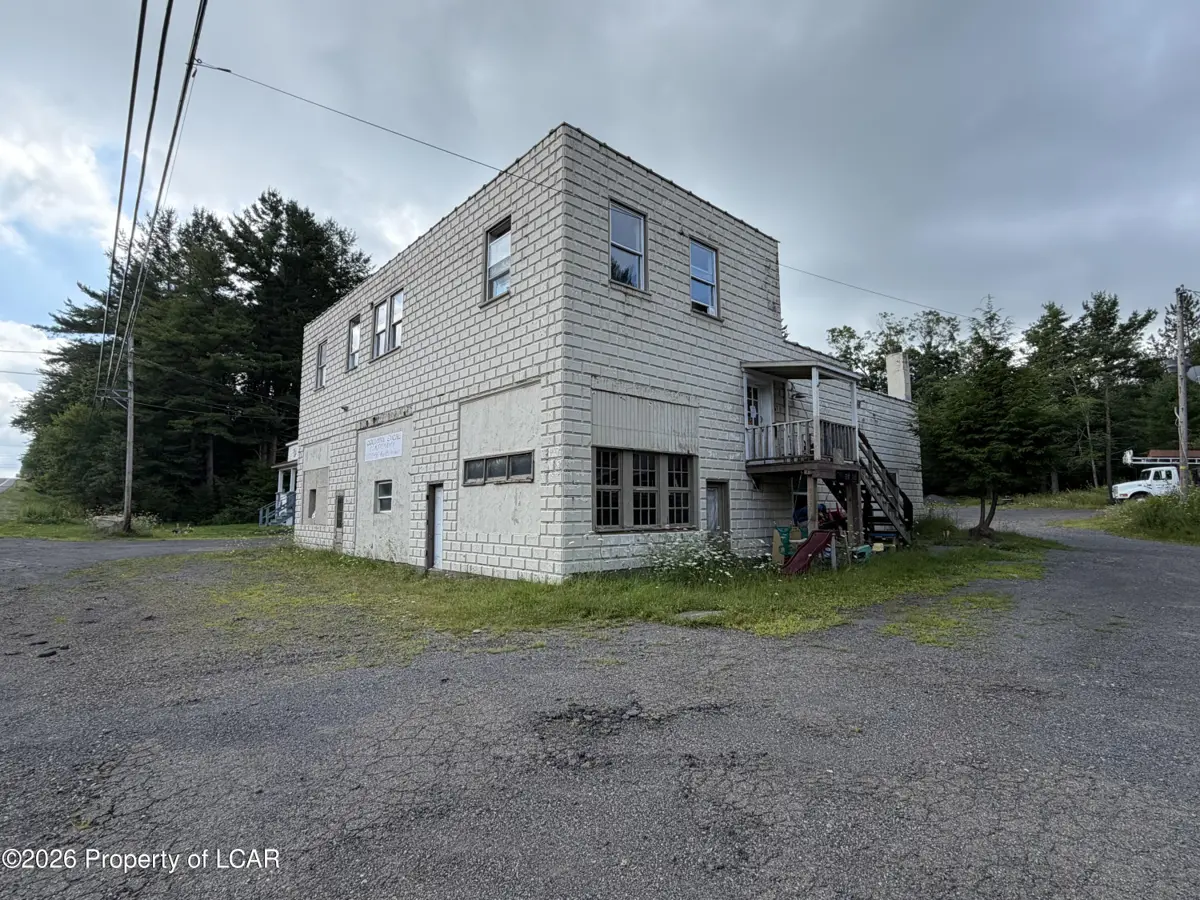 63 - 71 Buck Boulevard, White Haven - 5 bath - 4,500 SF