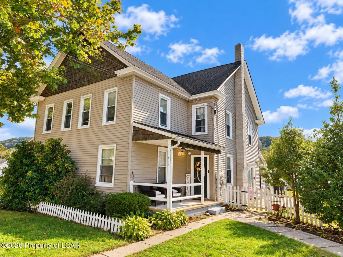 716-718 E 4th Street, Nescopeck - 3,575 SF