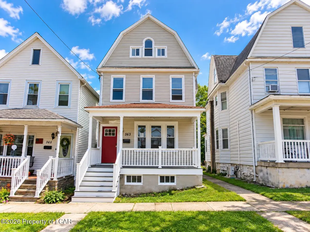363 New Grant Street, Wilkes-Barre - 5 bed - 2 bath - 2,225 SF