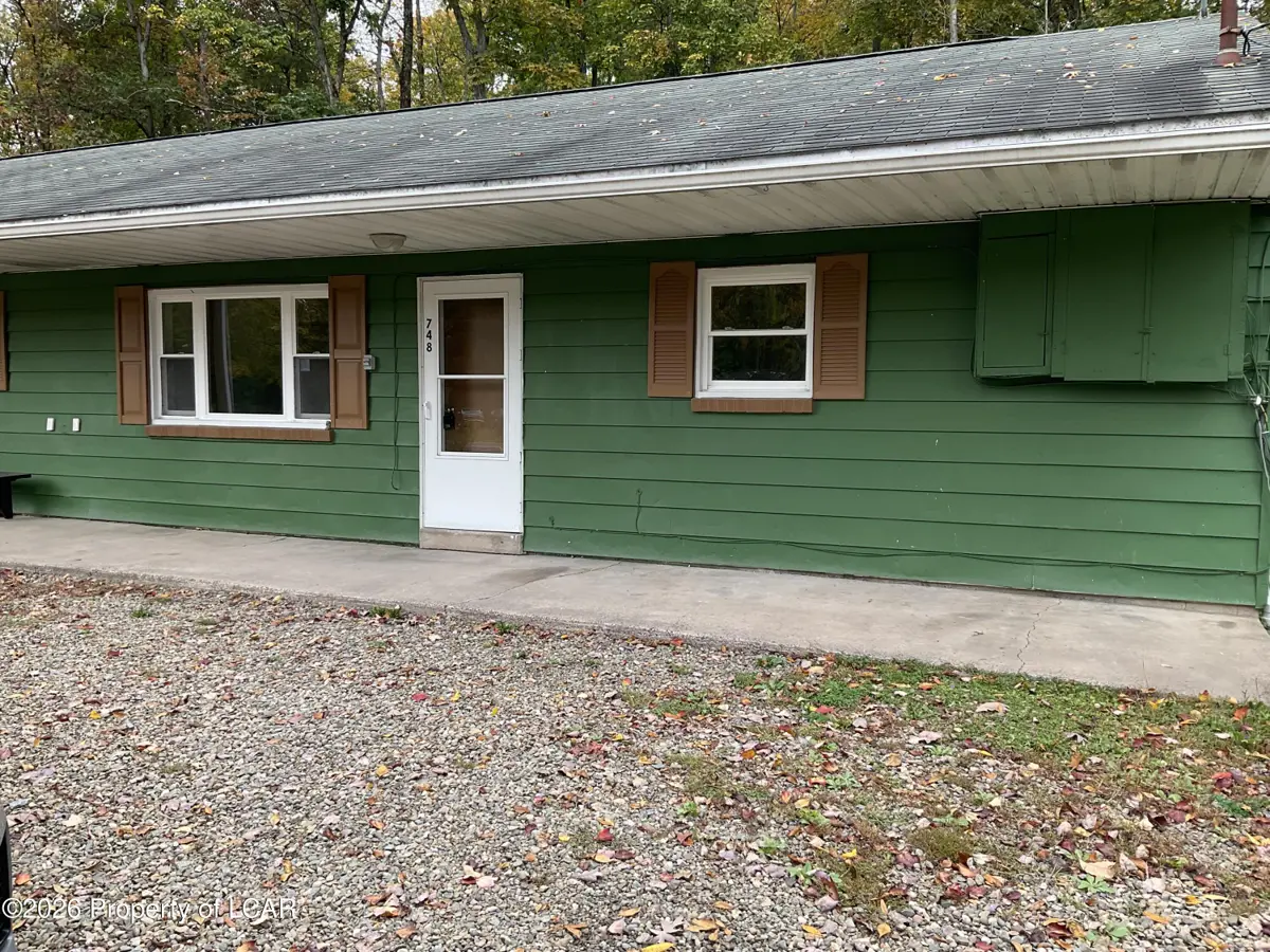 748 PA-118, Sweet Valley - 2 bed - 1 bath - 900 SF