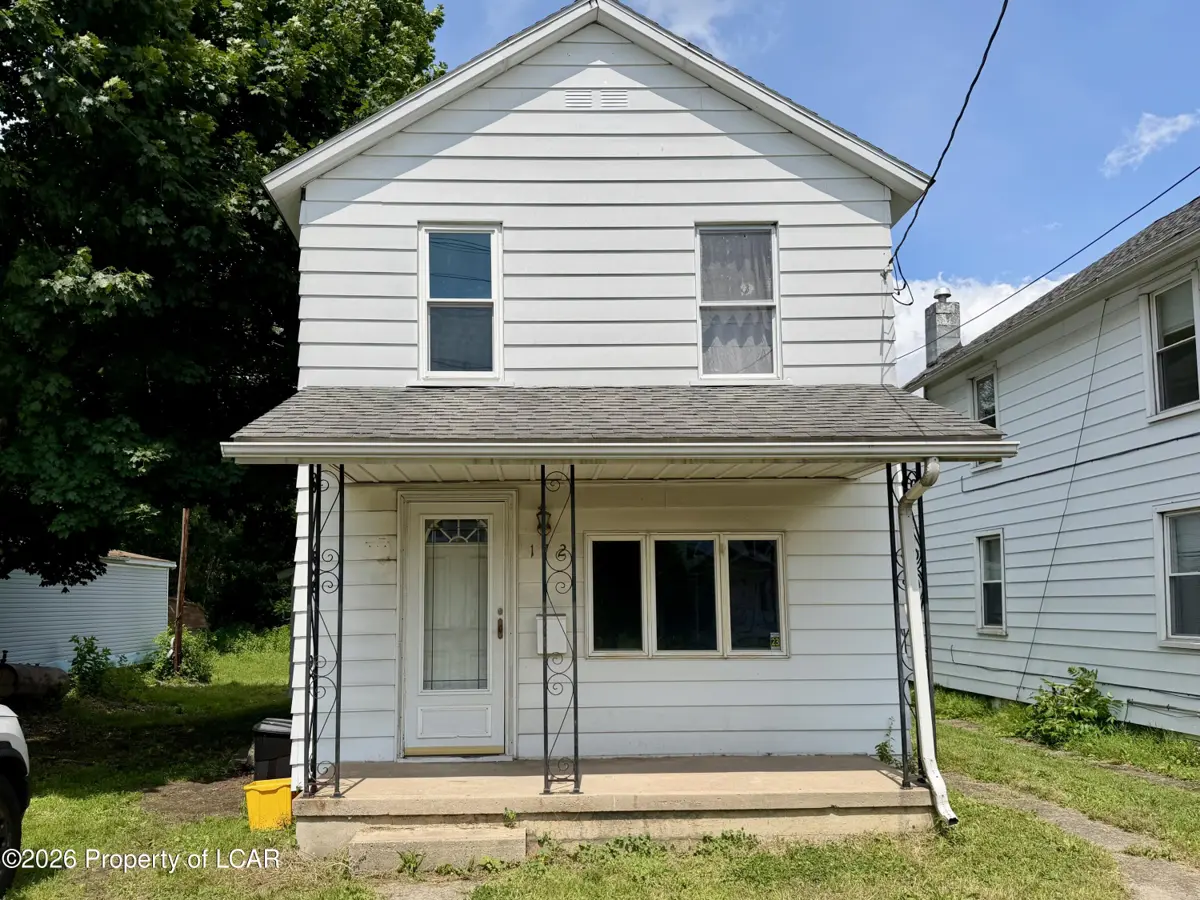 172 Schooley Avenue, Exeter - 3 bed - 1 bath - 1,044 SF