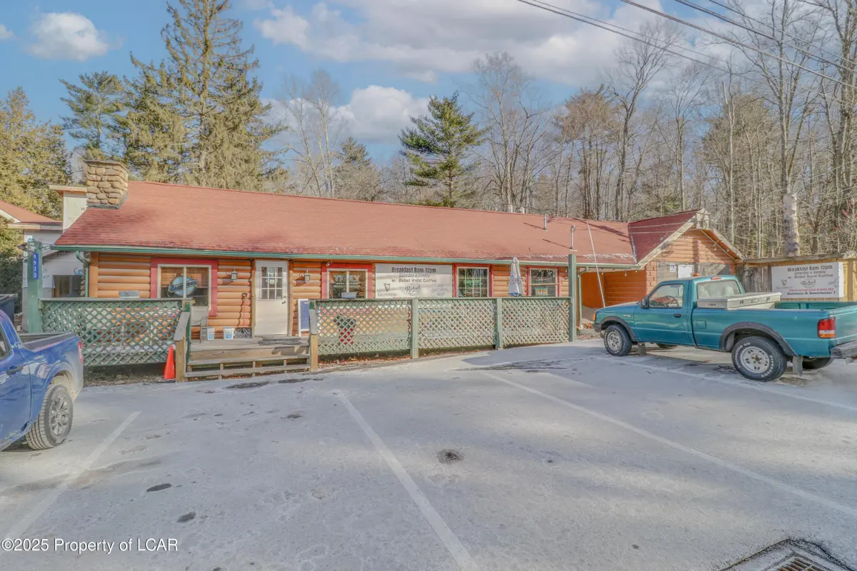 9933 Bear Creek Boulevard, Bear Creek - 3 bath - 2,800 SF
