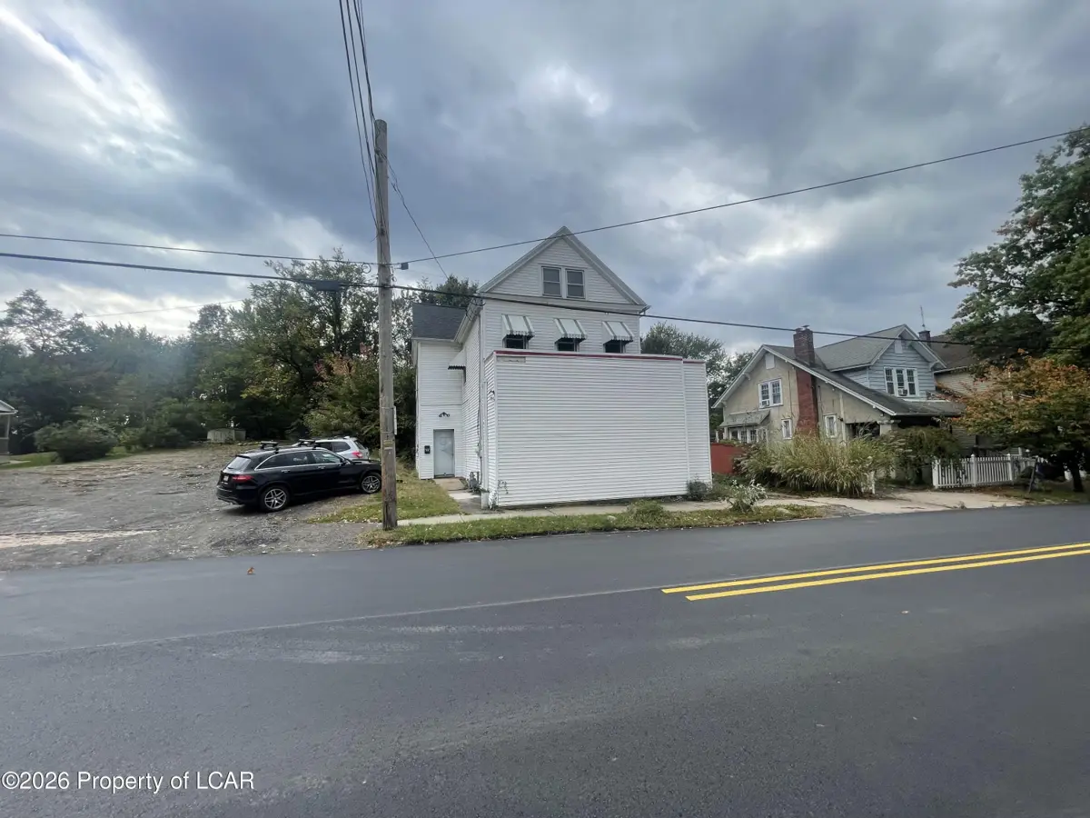 311 Blackman Street, Wilkes-Barre - 2 bath - 3,564 SF