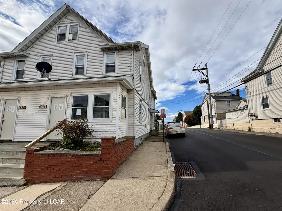 640 Seybert Street, Hazleton - 4 bed - 2 bath - 1,800 SF