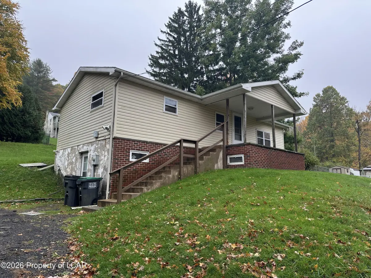 24 Northview Avenue, Harveys Lake - 2 bed - 1 bath - 800 SF