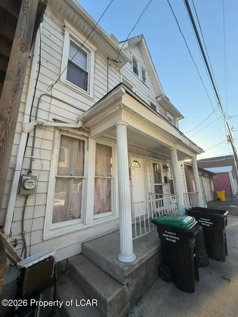 246 W Rowe Street, Tamaqua - 3 bed - 1 bath - 1,470 SF