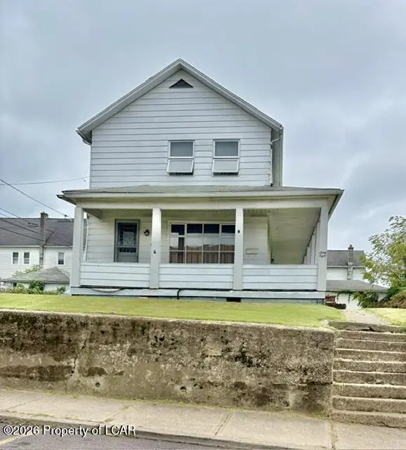 68 Coal Street, Plymouth - 3 bed - 2 bath - 1,760 SF