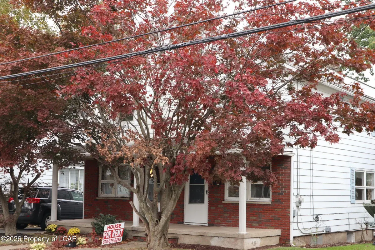 391 W 6th Street, West Wyoming - 2 bed - 1 bath