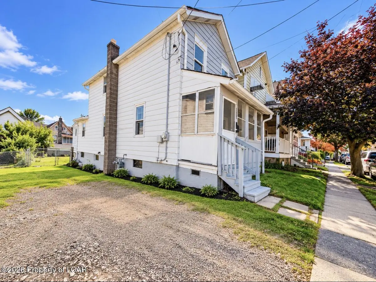 203 Madison Street, Wilkes-Barre - 2 bed - 1 bath - 1,016 SF