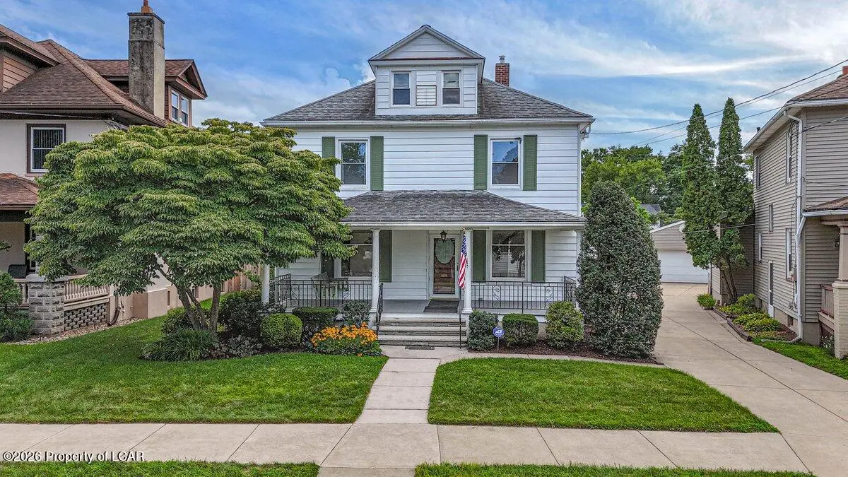 242 E Pettebone Street, Wyoming - 4 bed - 2 bath - 1,796 SF