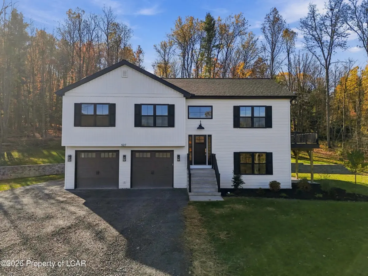 527 E Sr 292, Tunkhannock - 3 bed - 3 bath - 2,315 SF