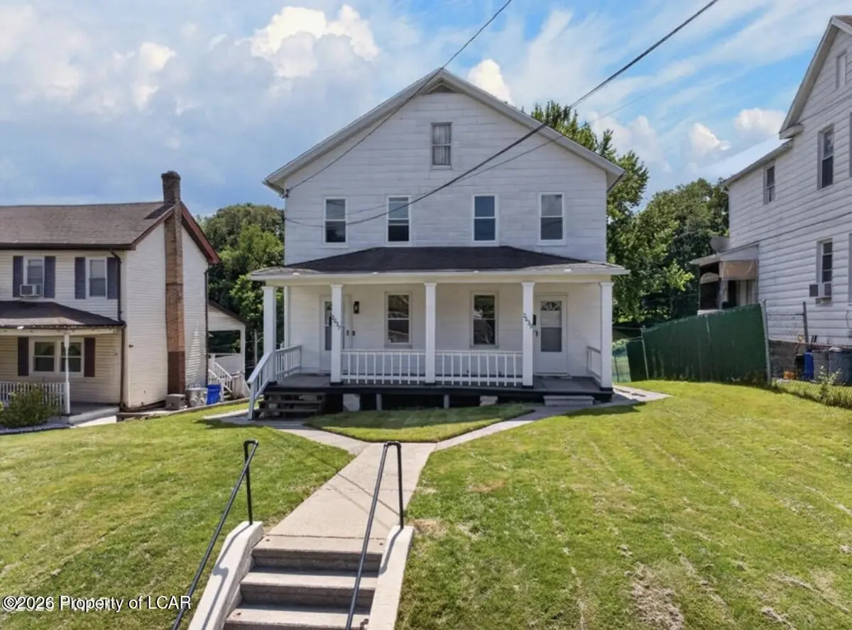 2637 Jackson Street, Scranton in Scranton