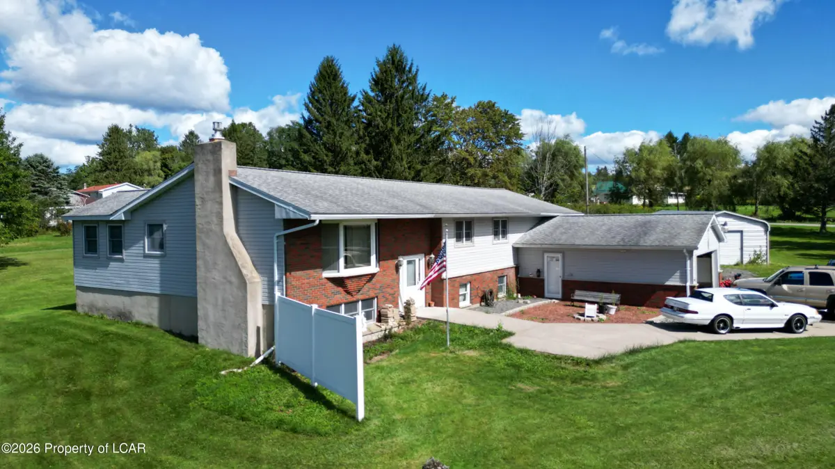 1704 Greenfield Road, Jermyn - 4 bed - 3 bath - 2,900 SF